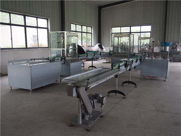 ఆటోమేటిక్ షాంపూ ఫిల్లింగ్ మరియు క్యాపింగ్ లైన్