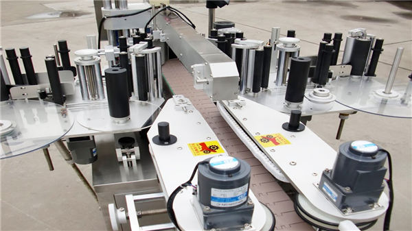 ఆటోమేటిక్ ఫ్రంట్ & బ్యాక్ సైడ్స్ బాటిల్ డబ్బాలు లేబులింగ్ యంత్ర తయారీదారు